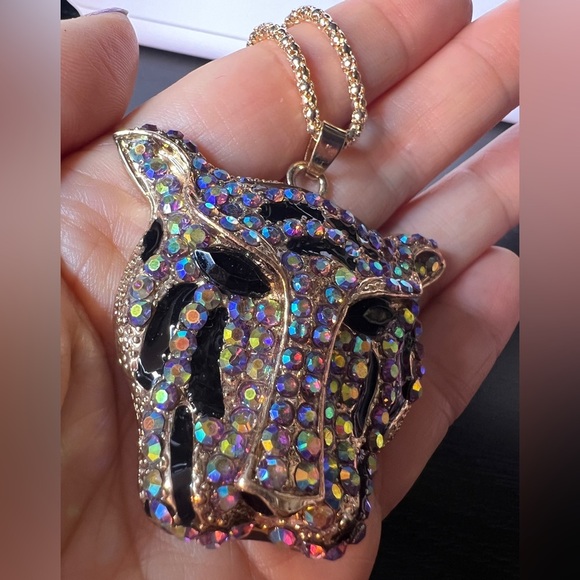 🐯 NWT! Tiger/Panther Rhinestone Necklace - Picture 5 of 6
